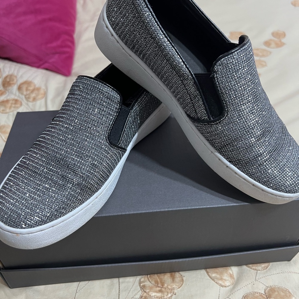 Stylish Slip-On Michael Kors Sneakers in Black Sparkle